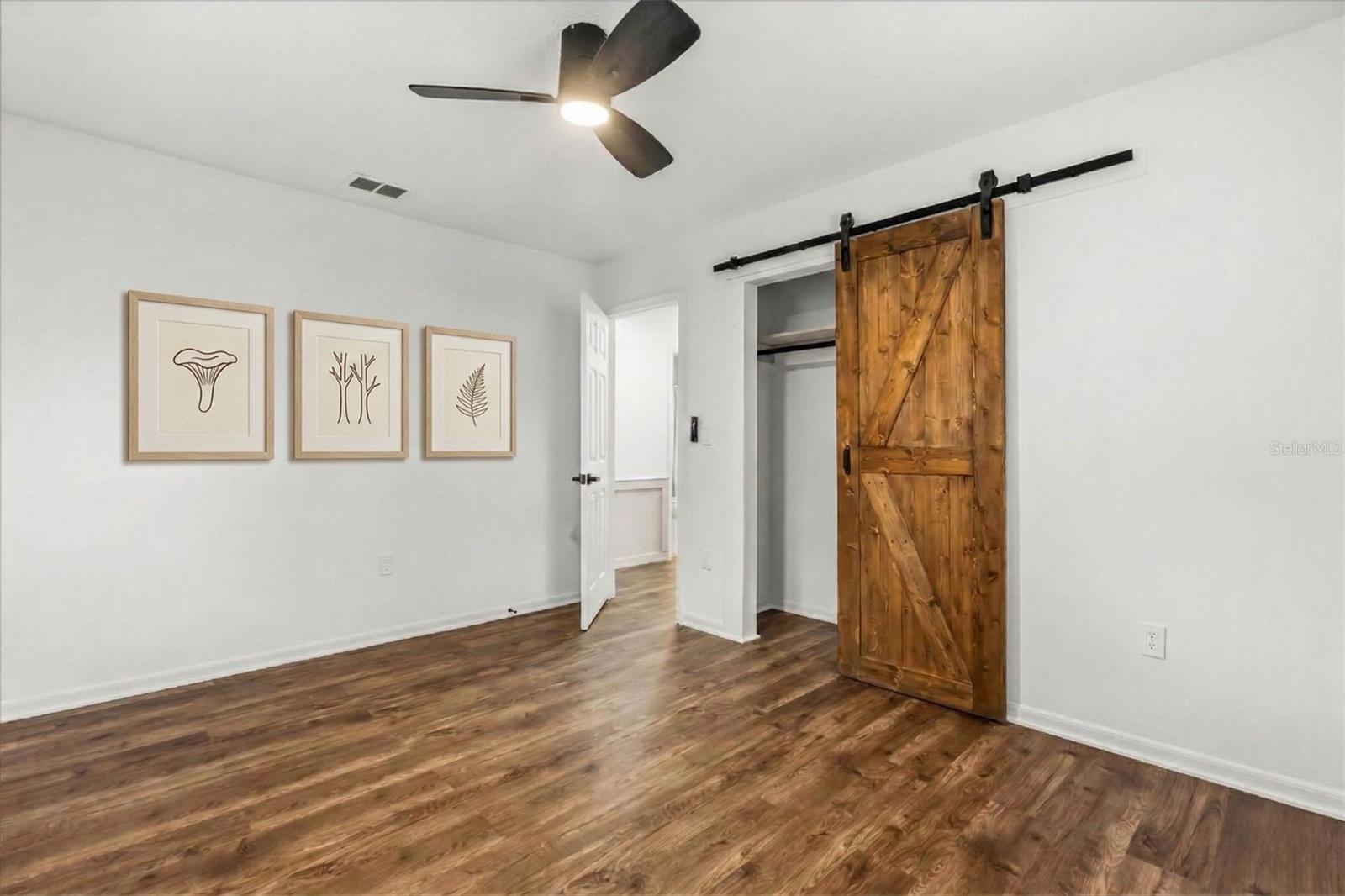 LAKE BREEZE ESTATES - Residential