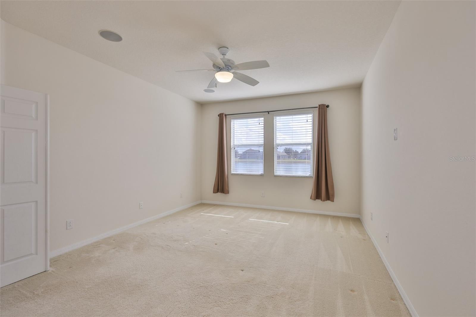 BAHIA LAKES PH 4 - Residential