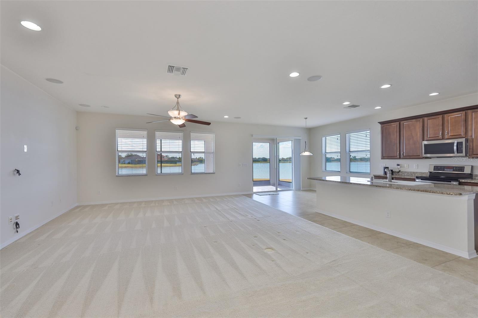 BAHIA LAKES PH 4 - Residential