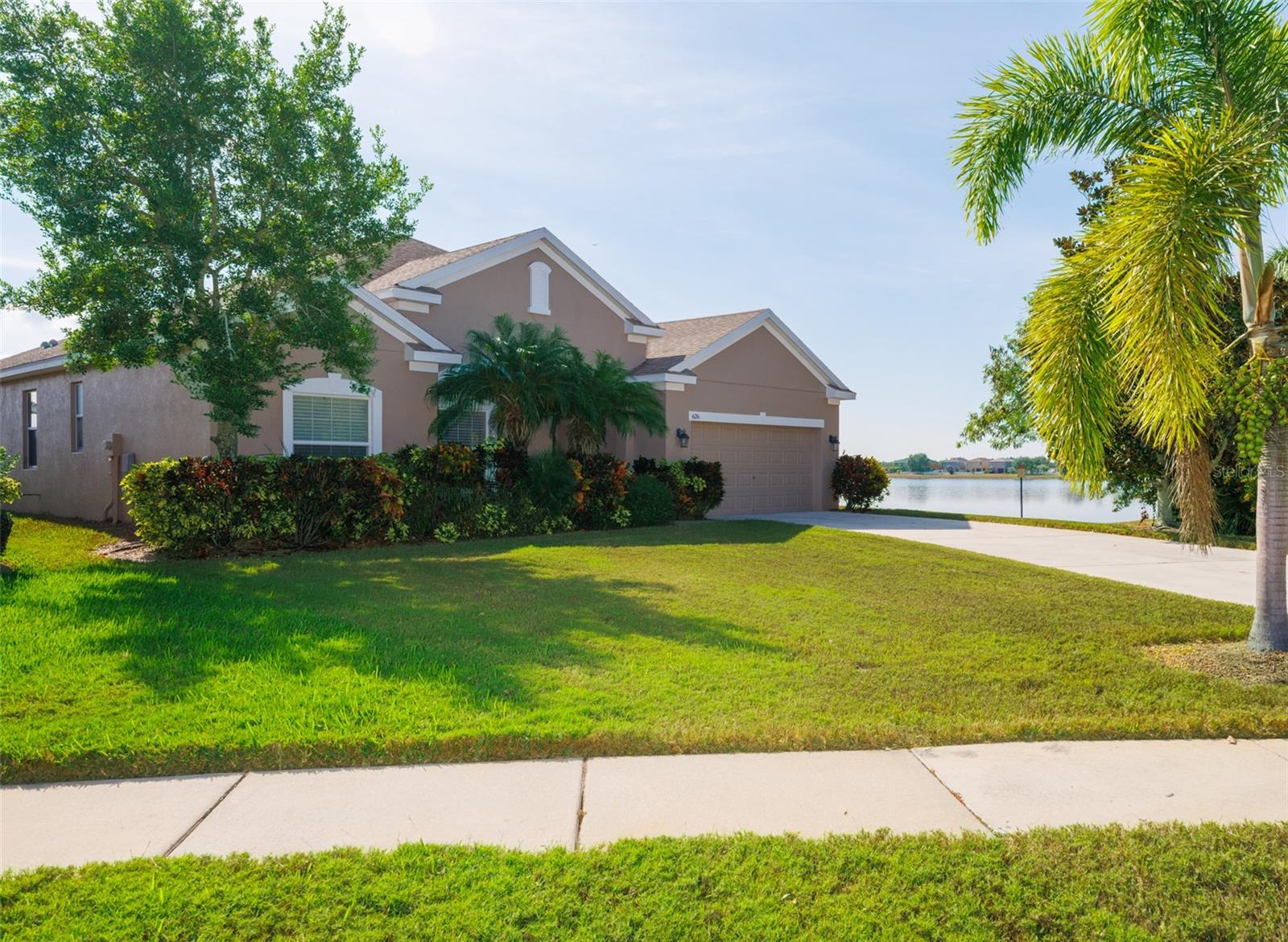 BAHIA LAKES PH 4 - Residential