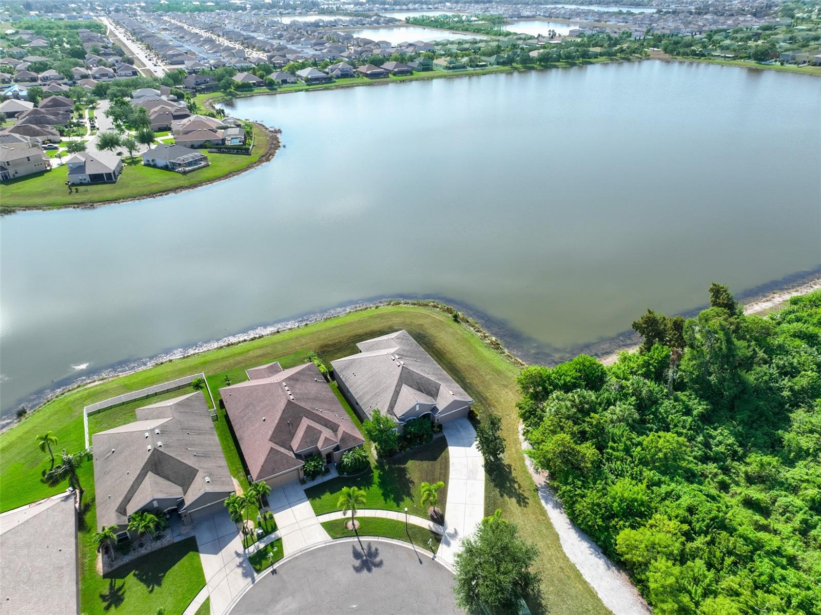 BAHIA LAKES PH 4 - Residential