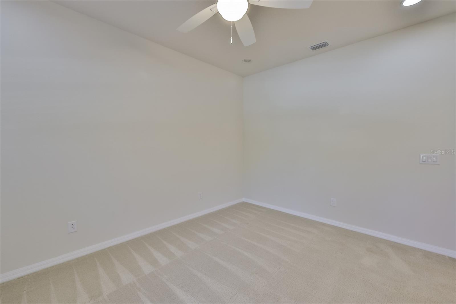 BAHIA LAKES PH 4 - Residential