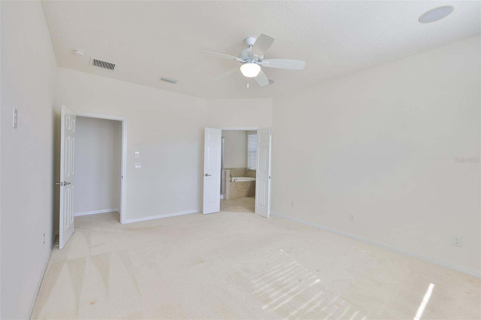 BAHIA LAKES PH 4 - Residential