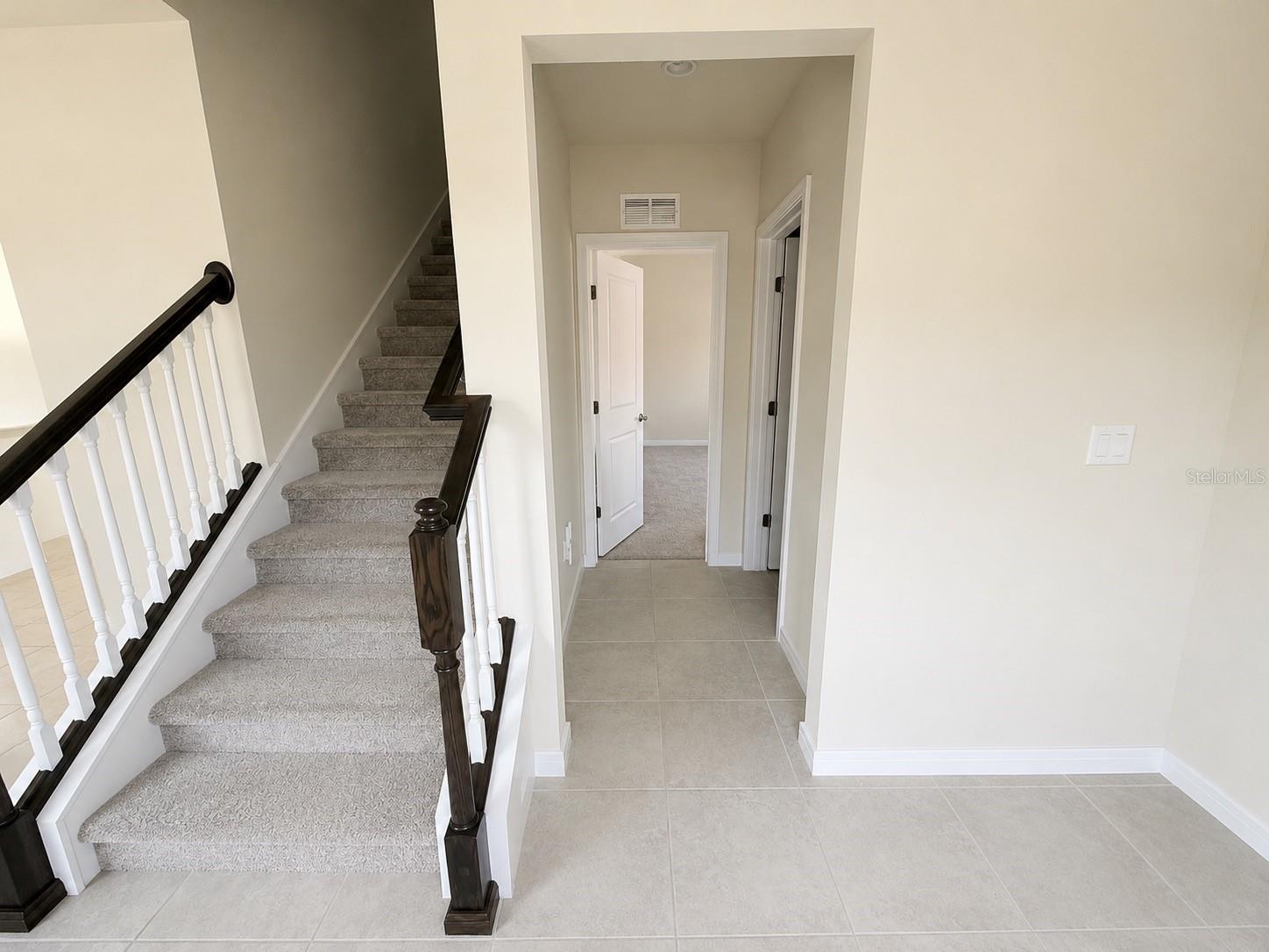 4083 FEATHER TREE DRIVE