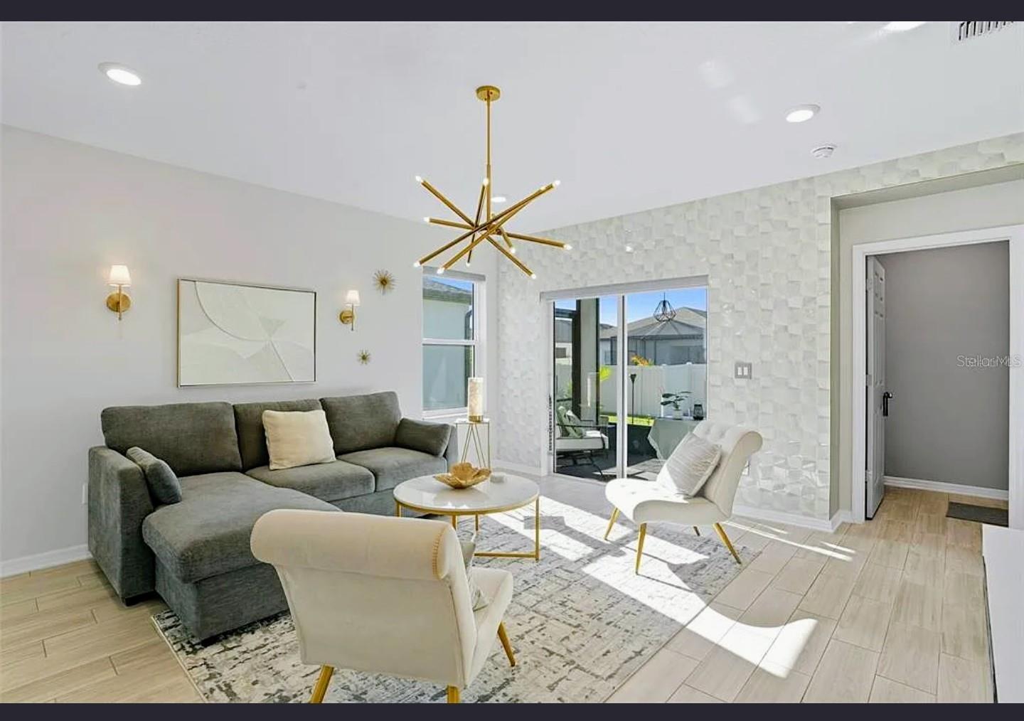 HAMMOCKS AT WEST PORT - Residential