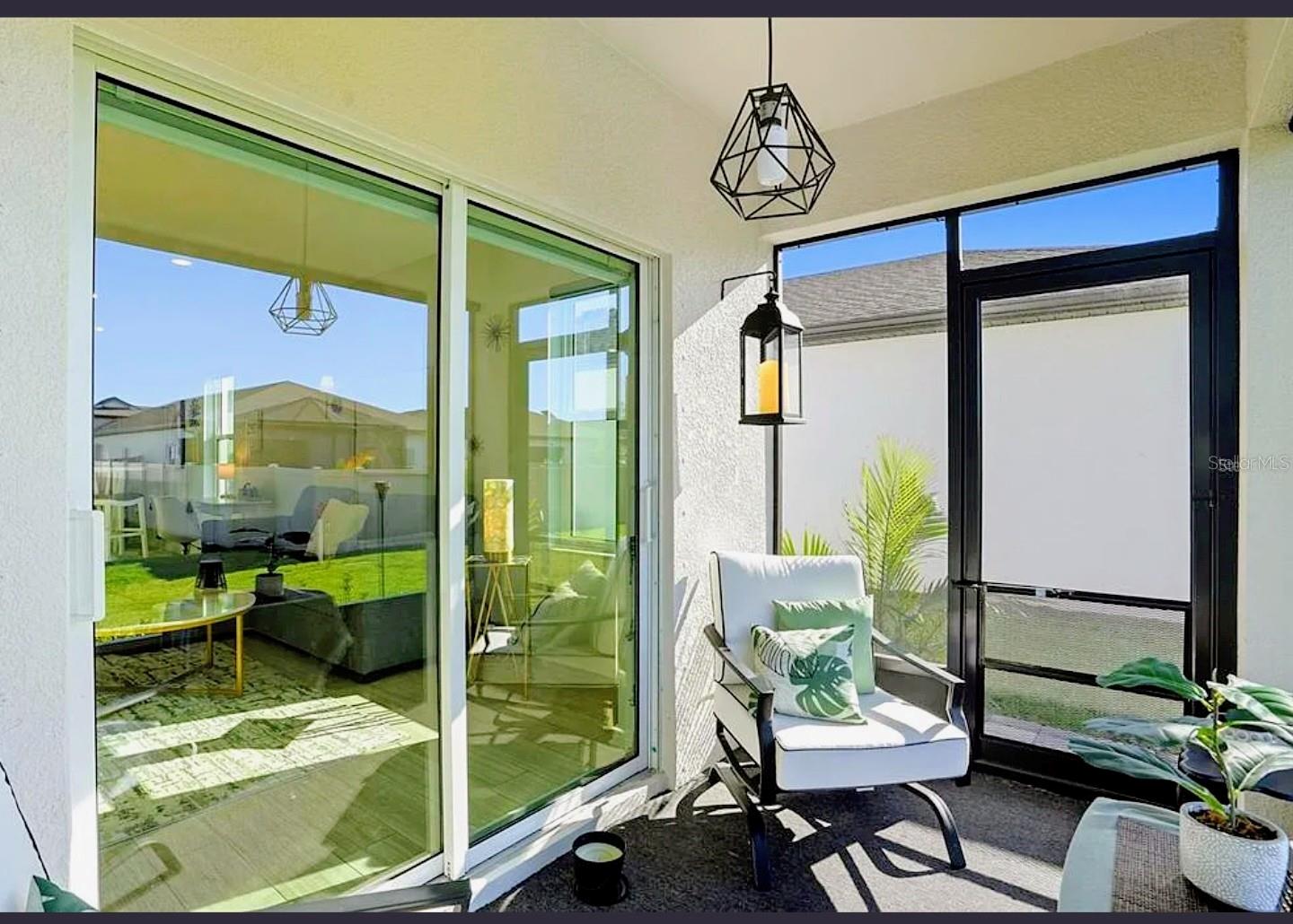 HAMMOCKS AT WEST PORT - Residential