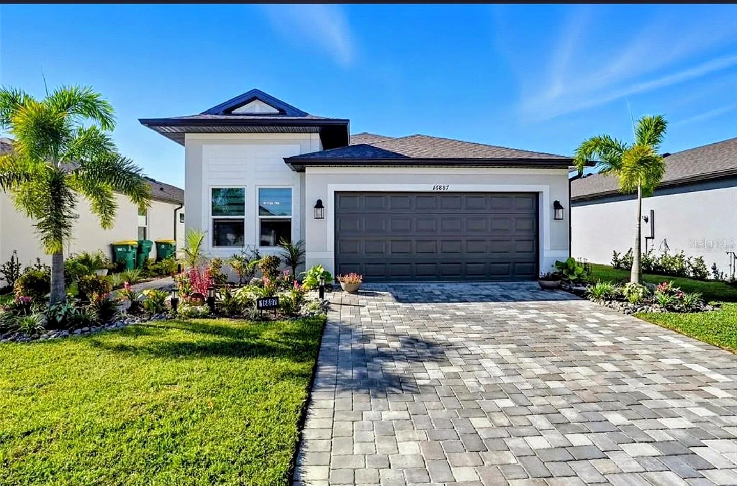 HAMMOCKS AT WEST PORT - Residential