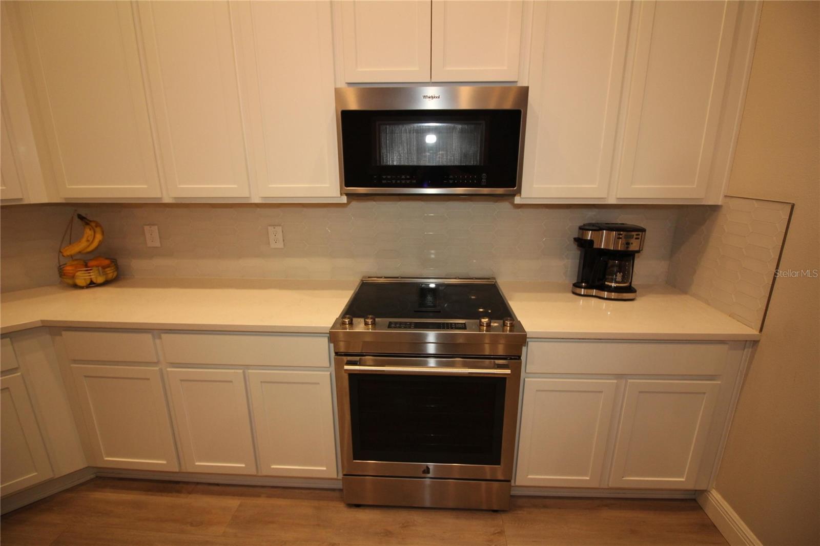 WILLIAMS POINTE - Residential
