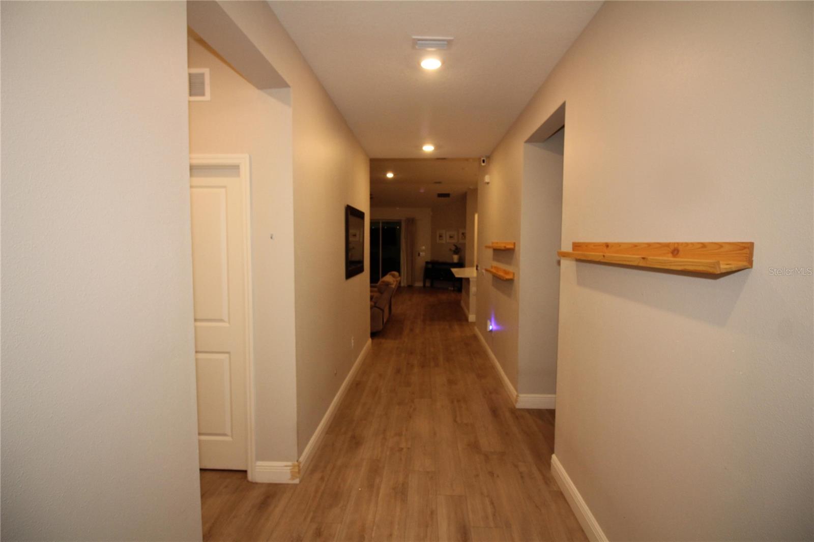 WILLIAMS POINTE - Residential