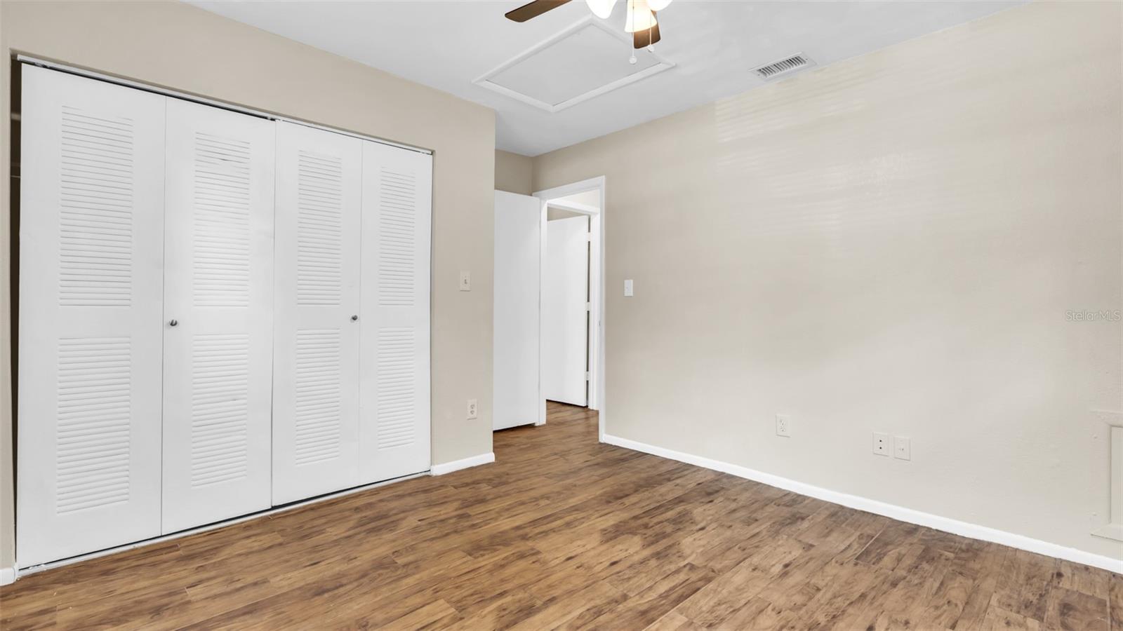 ROOSEVELT GROVES - Residential Lease