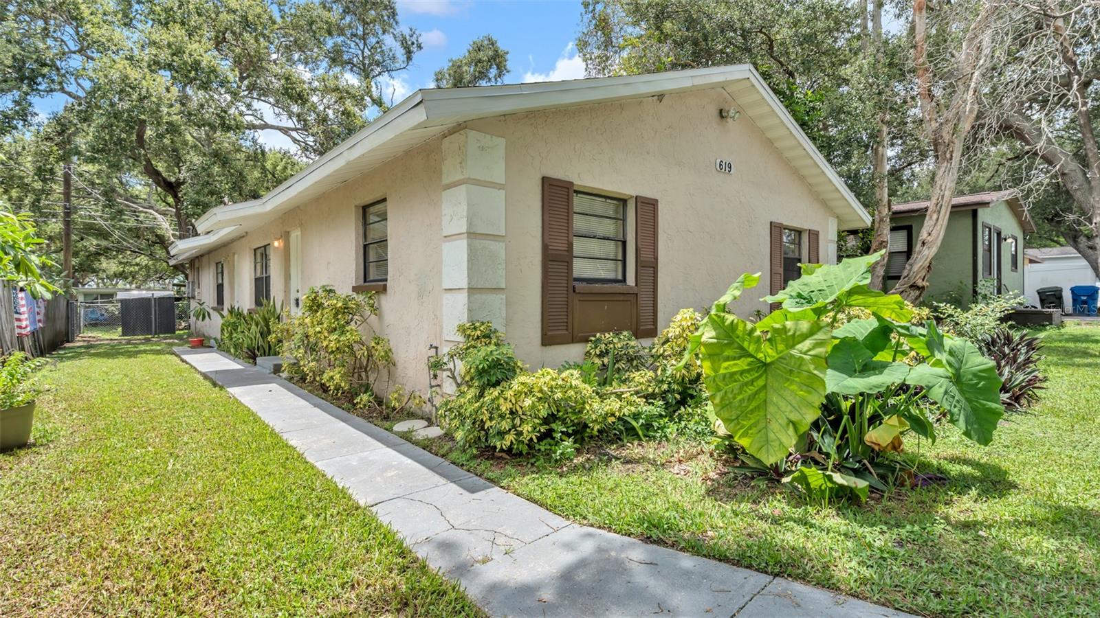 Fantastic 2br/1ba duplex in Largo! Annual/Unfurnished and move in ready. freshly painted, new appliances, ceiling fans, tile flooring through out and screened patio. Come and enjoy Florida's lifestyle living at it's best. Easy access to shops, fine dining, pharmacy, medical center, Hwy 19, parks, Home Depot, groceries and only a short drive to the many beaches of Pinellas County! One small pet ok with $350NR pet fee
If you decide to apply for one of our properties:
Screening includes credit/background check, income verification of 2.5 to 3 times the monthly rent and rental history verification. Credit minimal is 650
APPLICANT CHARGES:
Application Fee: $75 each adult, 18 years of age and older (non-refundable).
$25 each pet application fee for pet verification (non-refundable).
Current vaccination records will be required.
ESA and service animals are FREE with verified documentation.
Lease Initiation Admin Fee: $150.00 after approval and upon signing.
First month's rent and equal security deposit apply.
Pet Fee if applicable (non-refundable) $350 each pet.
All Rent Solutions residents are enrolled in the Resident Benefits Package (RBP) for $49.95/month which includes liability insurance, credit building to help boost the resident’s credit score with timely rent payments, HVAC air filter delivery (for applicable properties), our best-in-class resident rewards program, and much more! More details upon application.