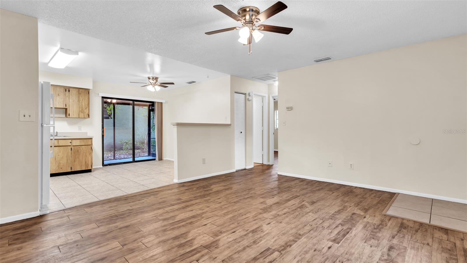 ROOSEVELT GROVES - Residential Lease