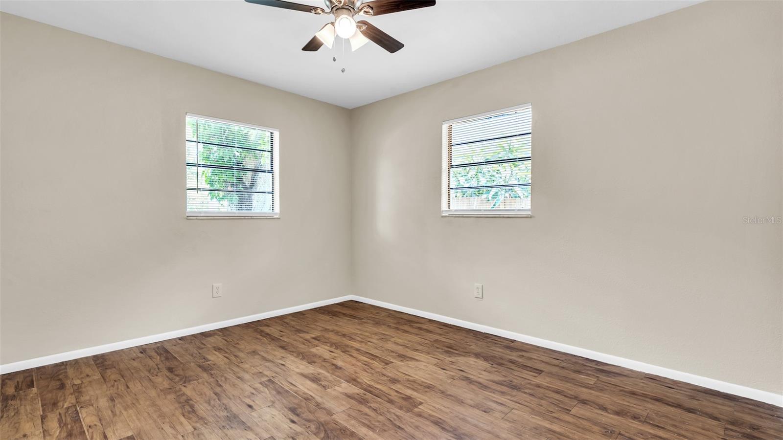 ROOSEVELT GROVES - Residential Lease