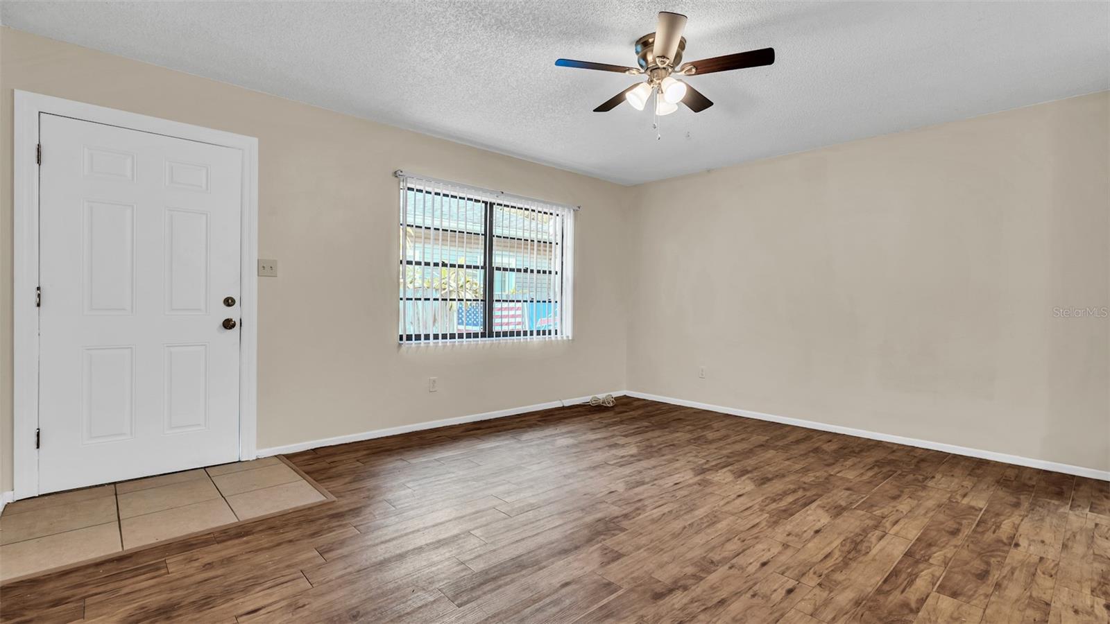 ROOSEVELT GROVES - Residential Lease