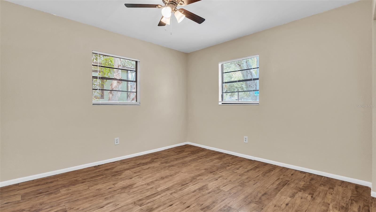 ROOSEVELT GROVES - Residential Lease