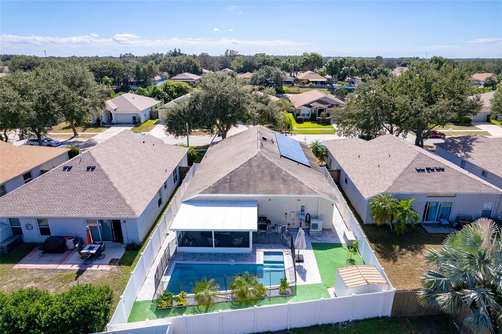 SOUTH POINTE PH 7 - Residential