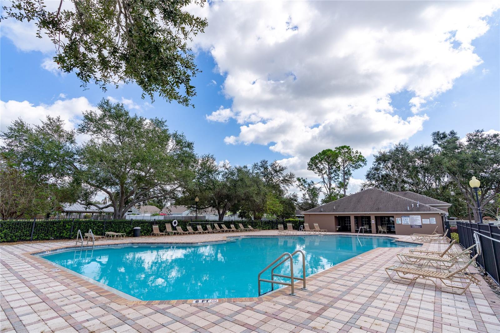 SOUTH POINTE PH 7 - Residential