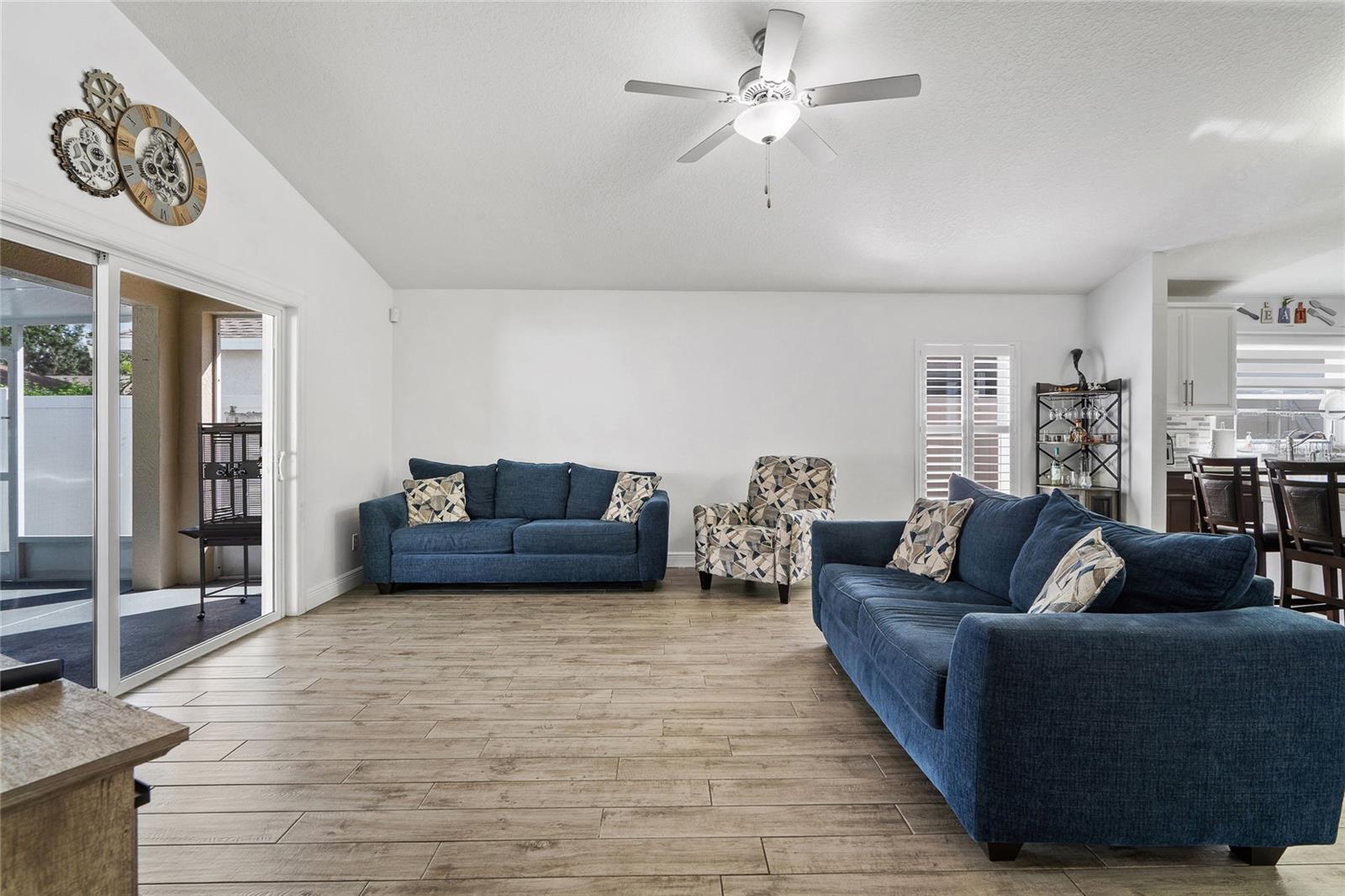 SOUTH POINTE PH 7 - Residential