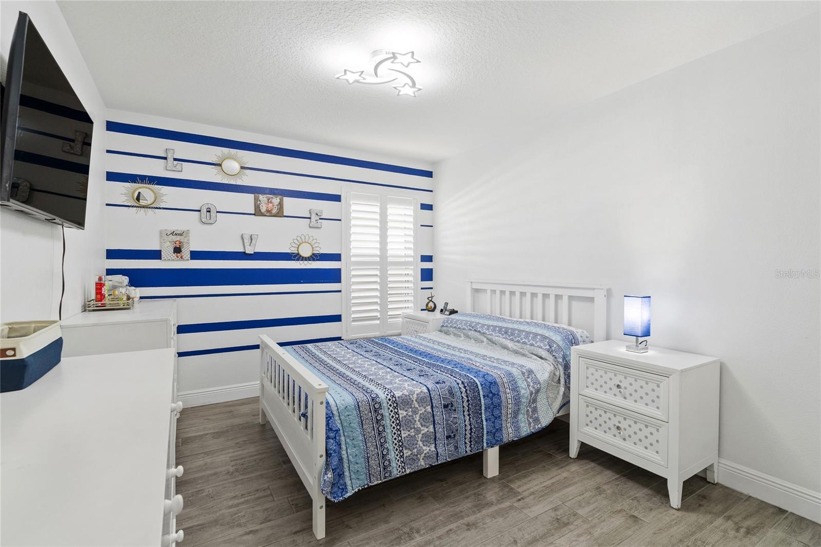 SOUTH POINTE PH 7 - Residential