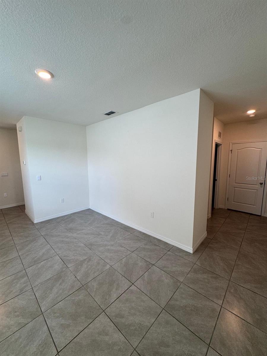EAGLE HAMMOCK - Residential Lease