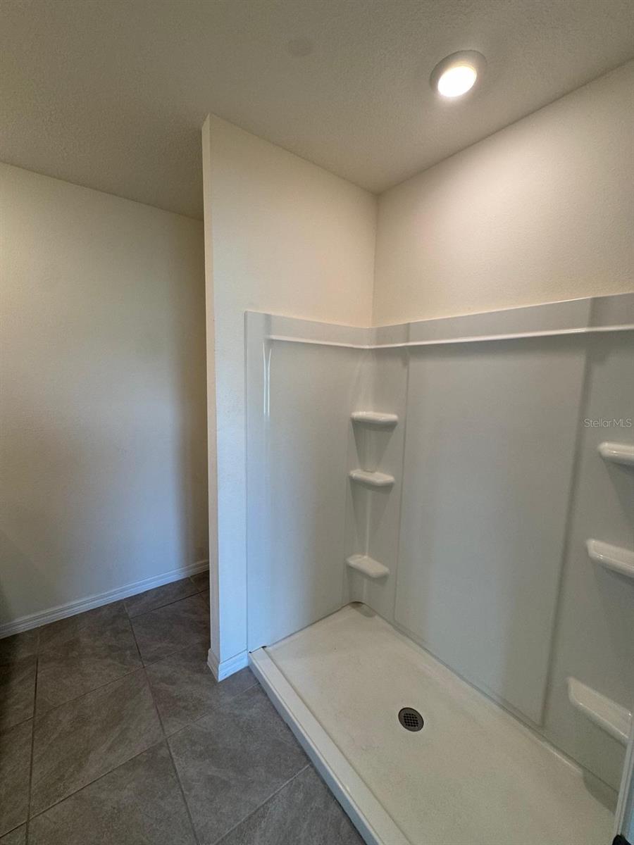 EAGLE HAMMOCK - Residential Lease