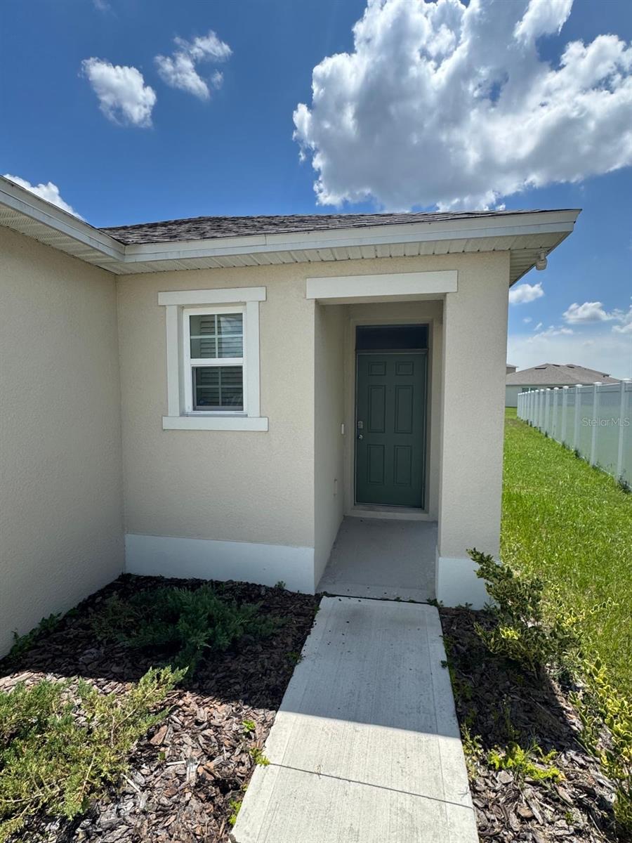 EAGLE HAMMOCK - Residential Lease