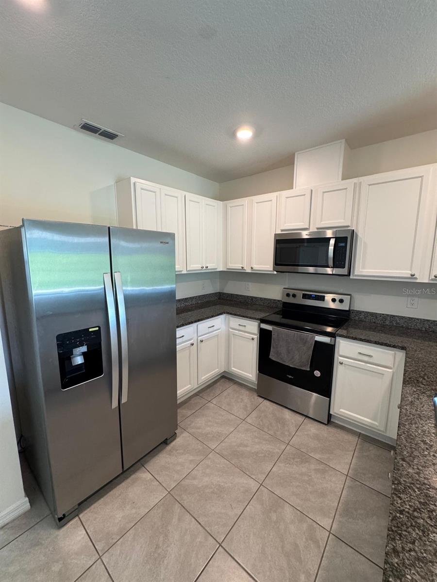 EAGLE HAMMOCK - Residential Lease