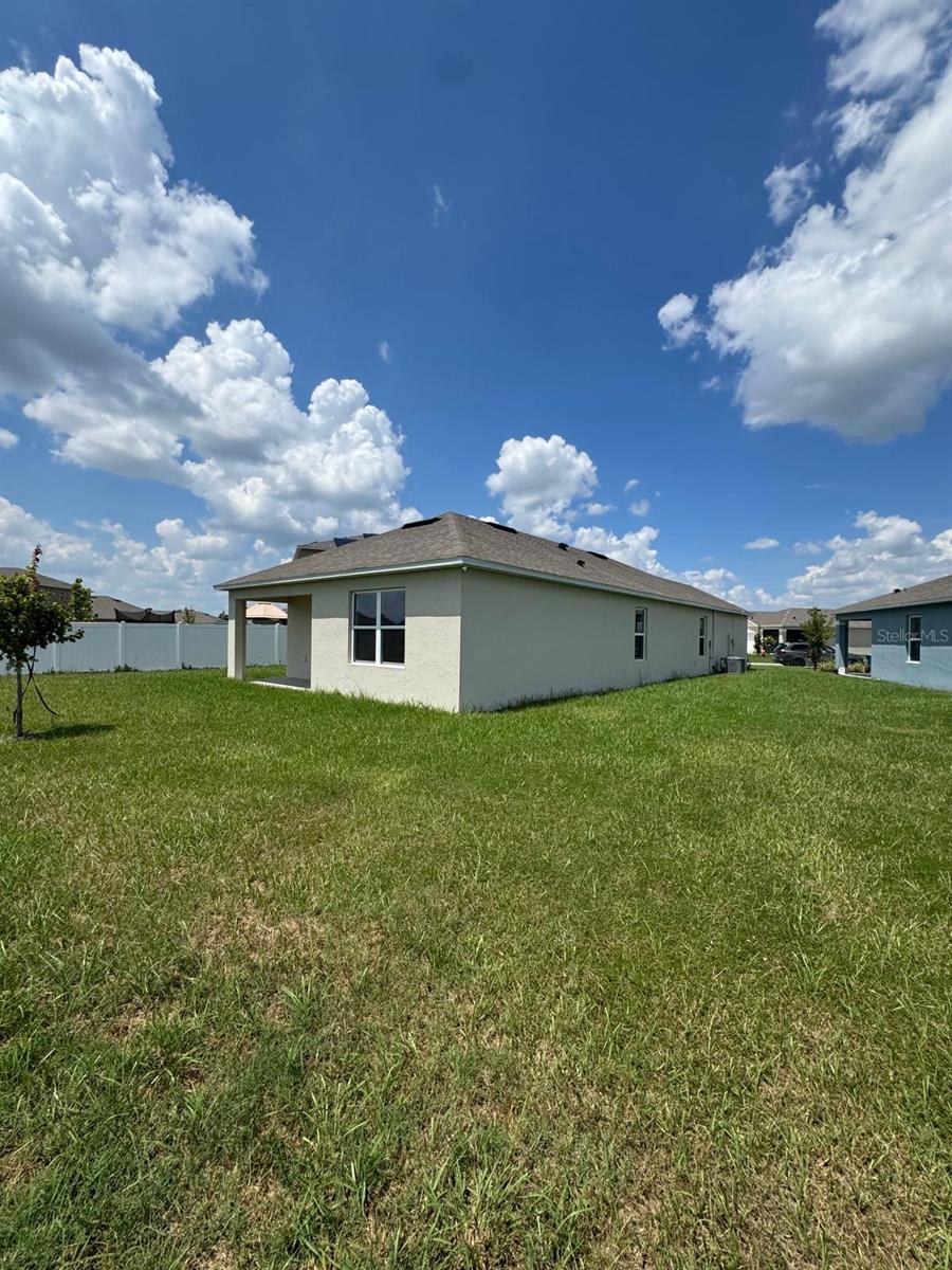 EAGLE HAMMOCK - Residential Lease