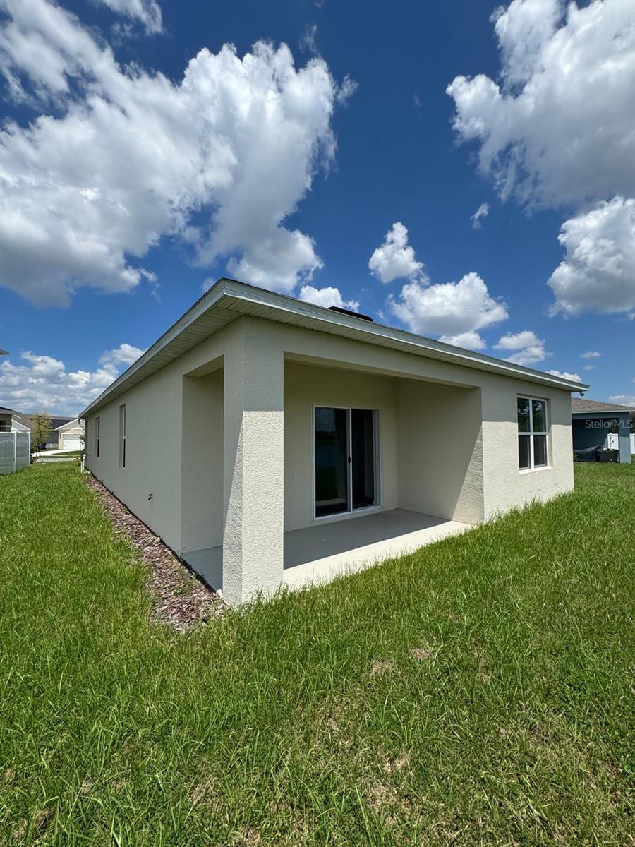 EAGLE HAMMOCK - Residential Lease