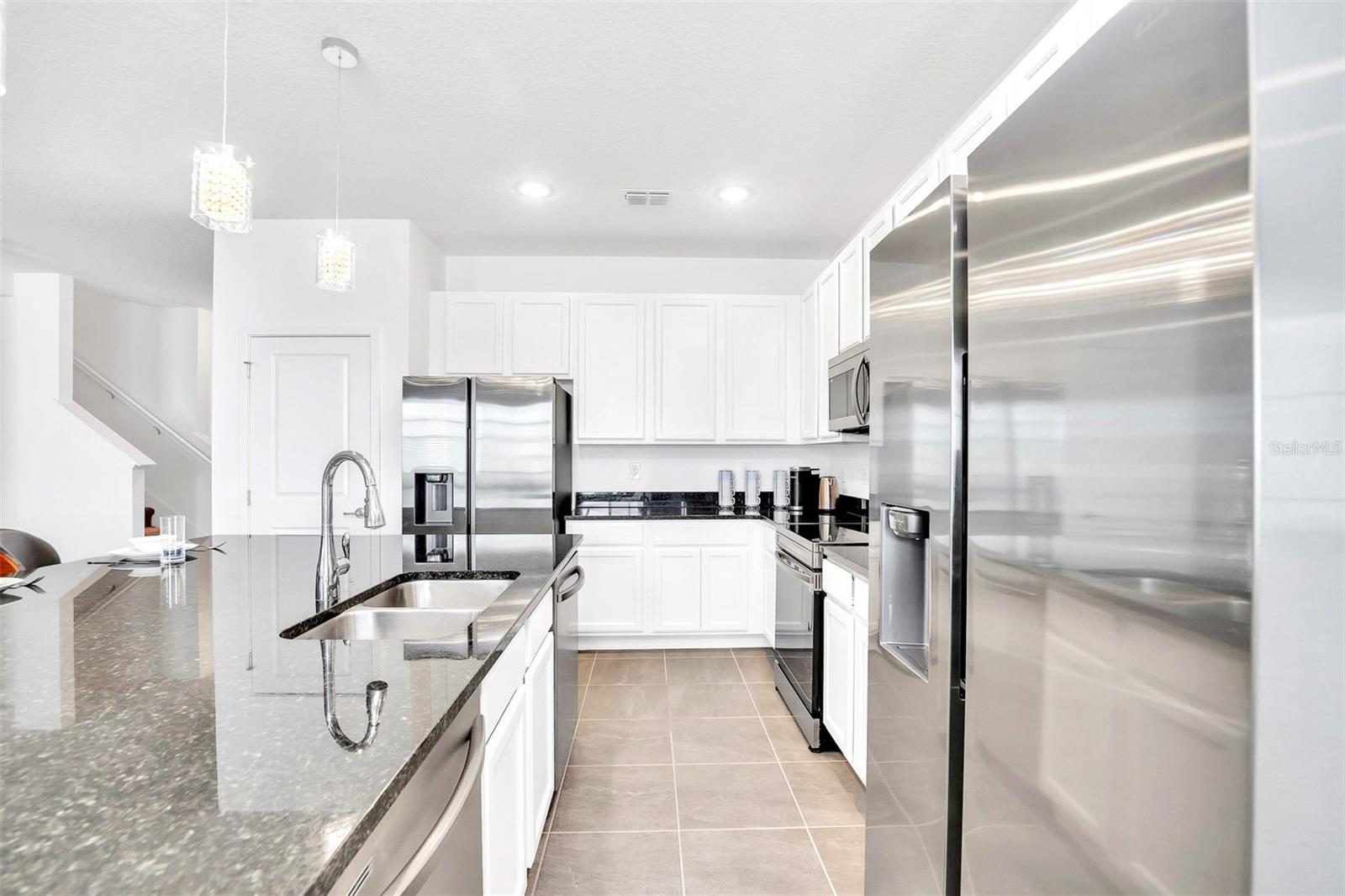 BELLAVIDA PH 2C - Residential Lease