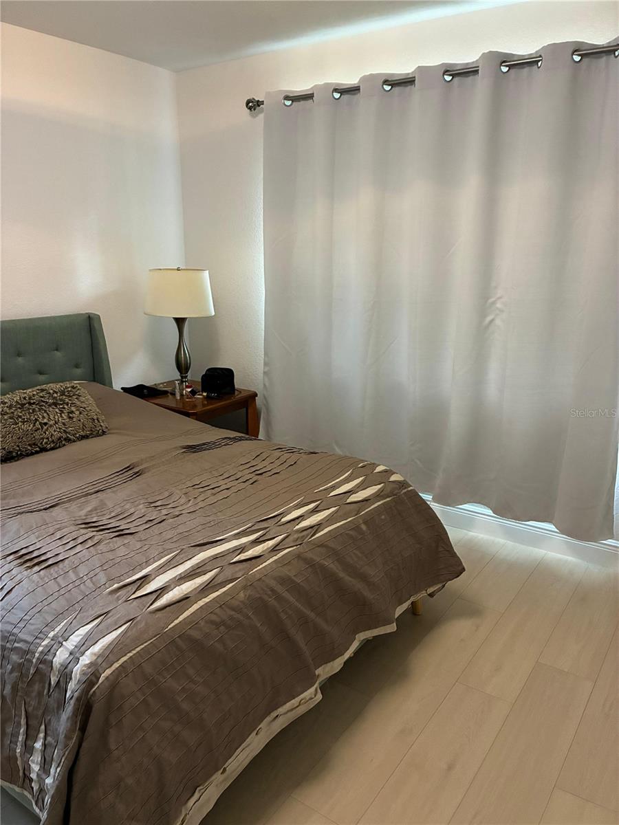 SKY CREST UNIT 5 - Residential Lease