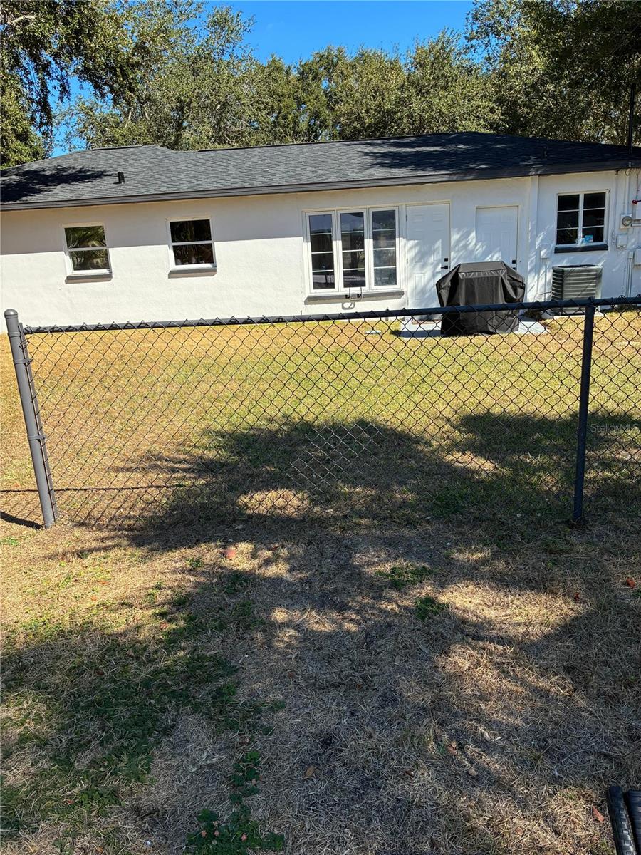 SKY CREST UNIT 5 - Residential Lease