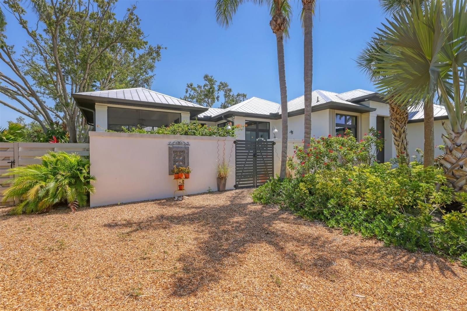 SARASOTA-VENICE CO RIVER SUB - Residential Lease
