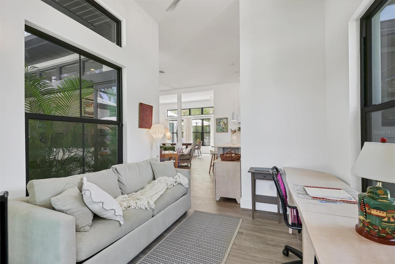 SARASOTA-VENICE CO RIVER SUB - Residential Lease