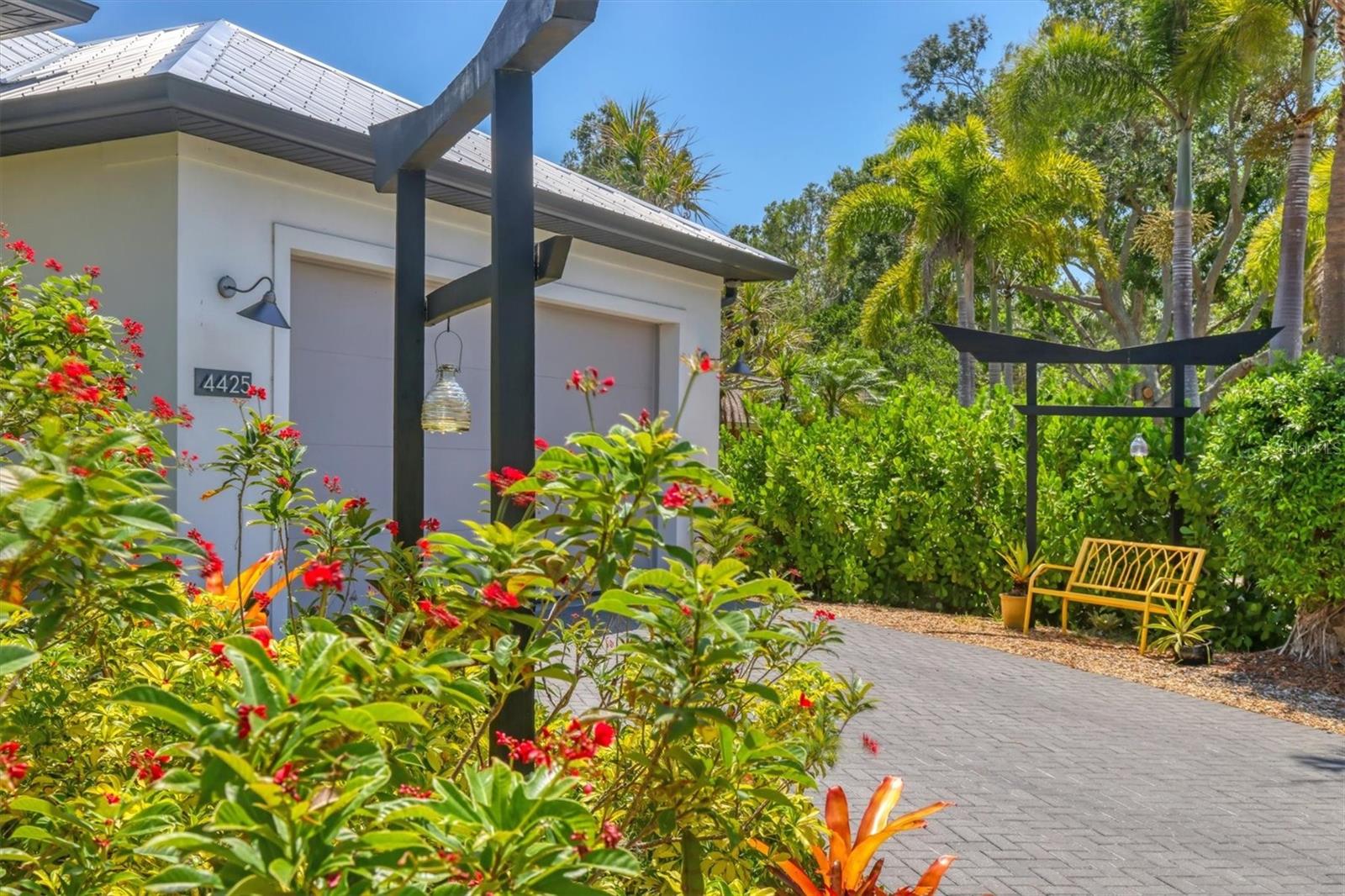 SARASOTA-VENICE CO RIVER SUB - Residential Lease