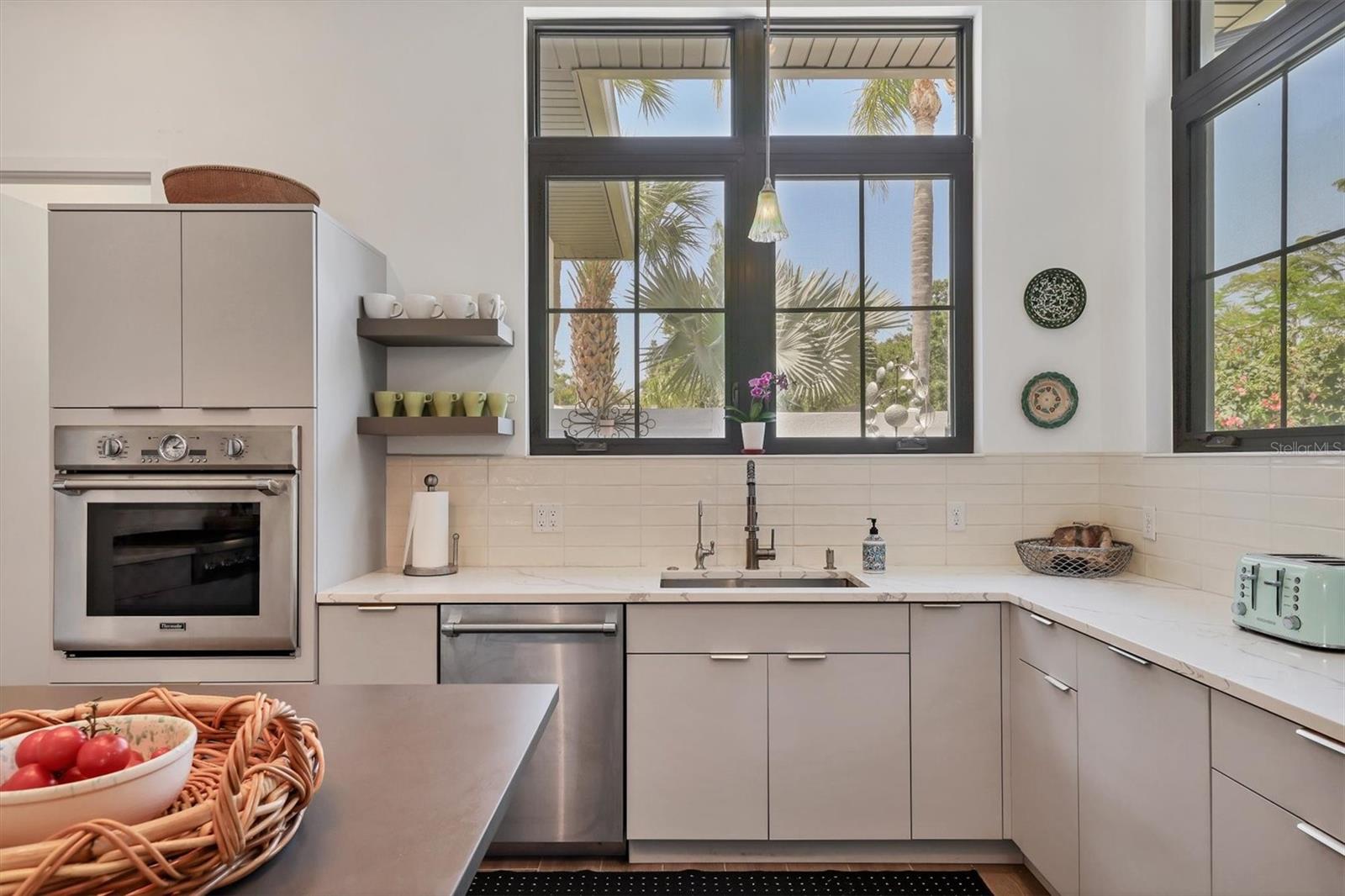 SARASOTA-VENICE CO RIVER SUB - Residential Lease