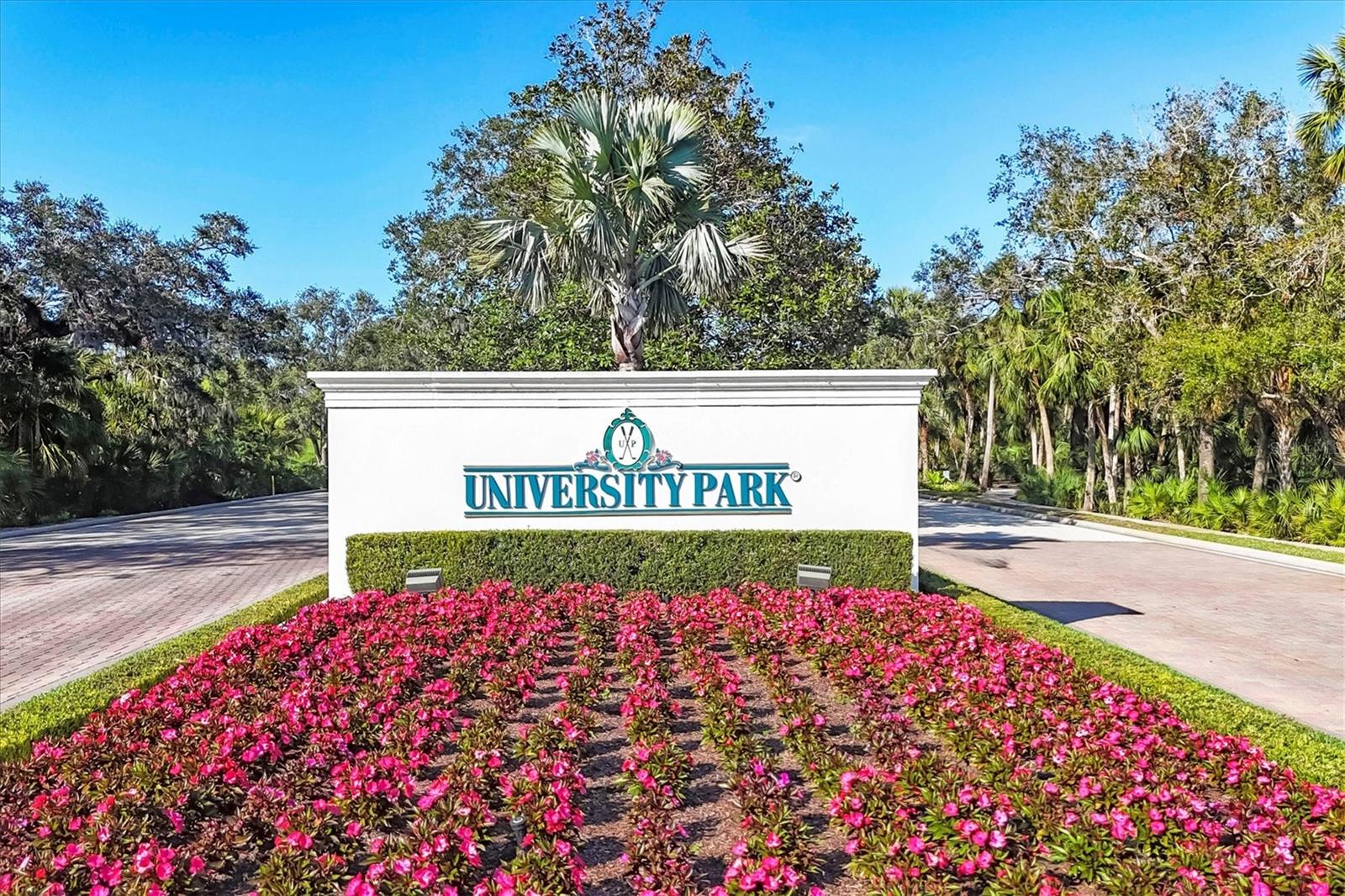 UNIVERSITY PARK COUNTRY CLUB - Residential