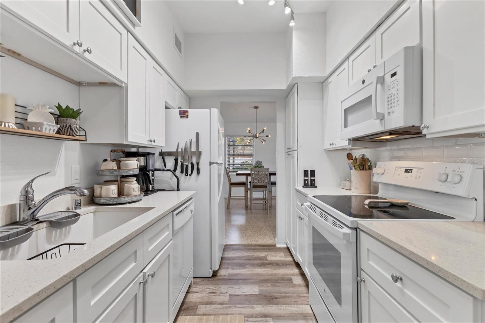 VENICE GARDENS - Residential