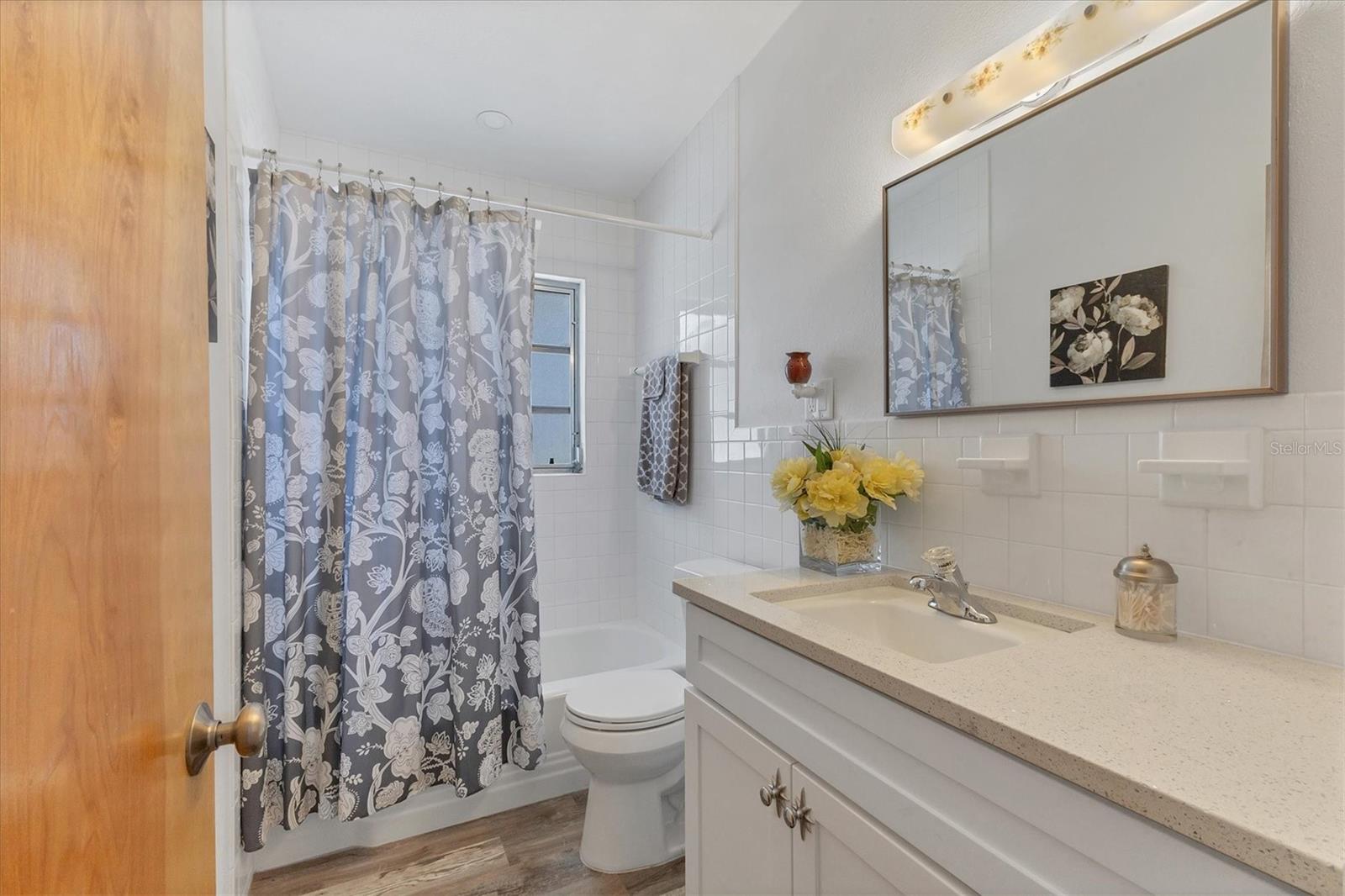 VENICE GARDENS - Residential