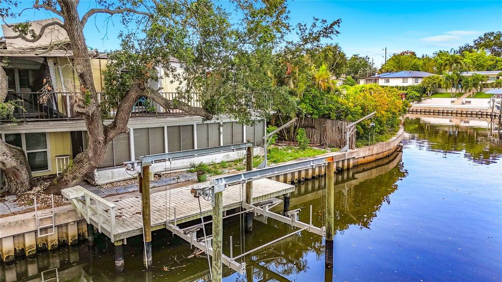 Photo of 3511 North Cir, Largo, FL 33770 (MLS # TB8519781)