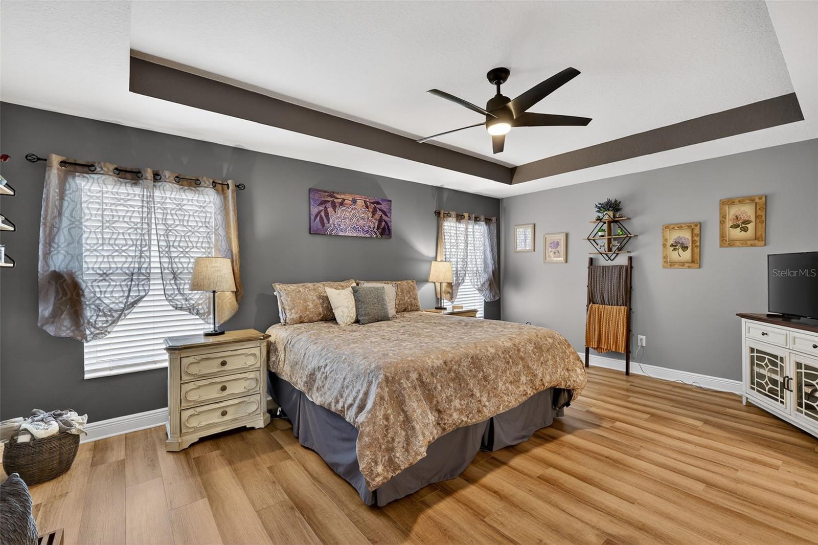 VILLAGE OF LAKE DENHAM - Residential