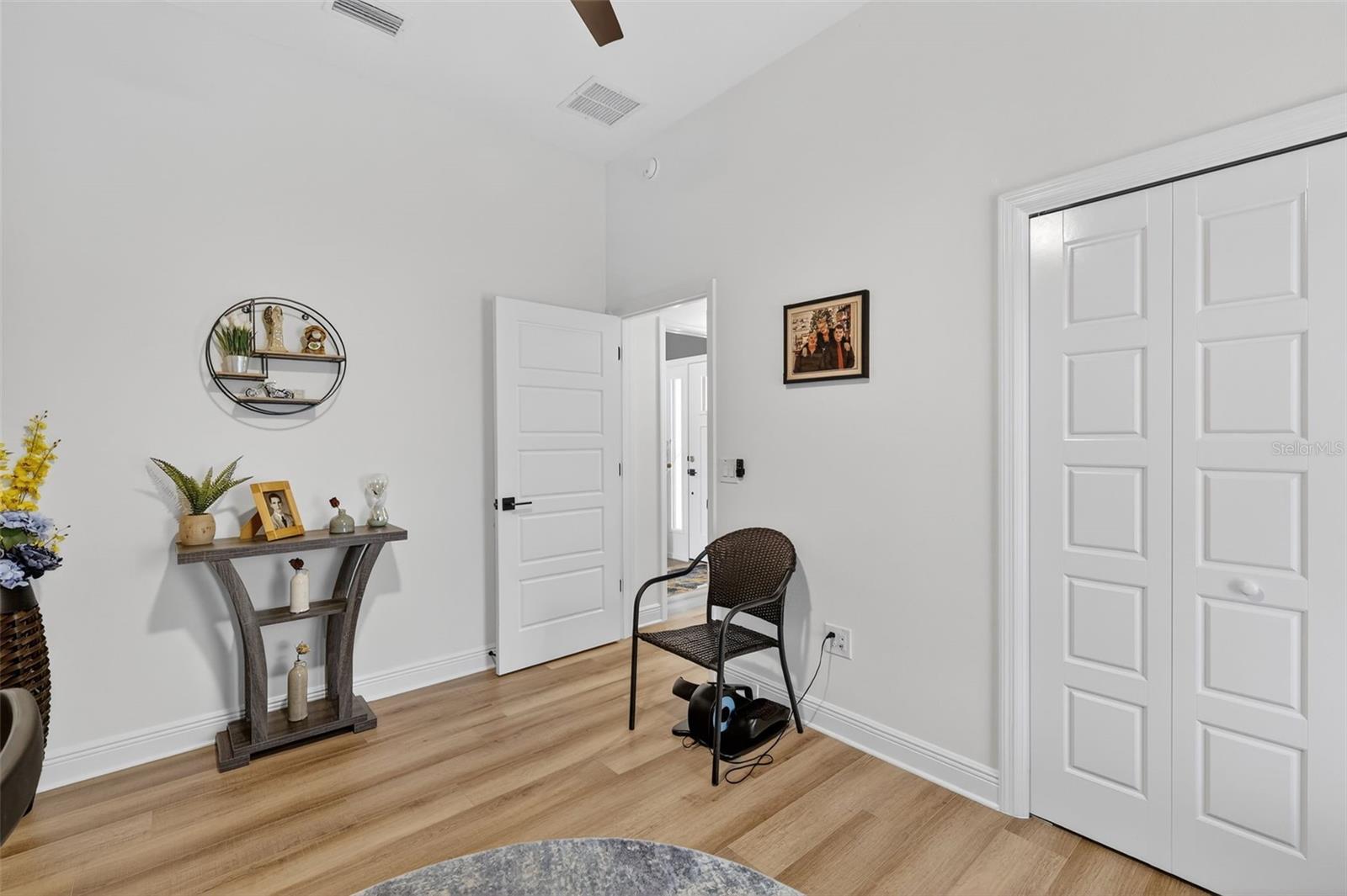 VILLAGE OF LAKE DENHAM - Residential