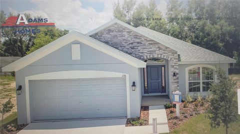 A home in WINTER HAVEN