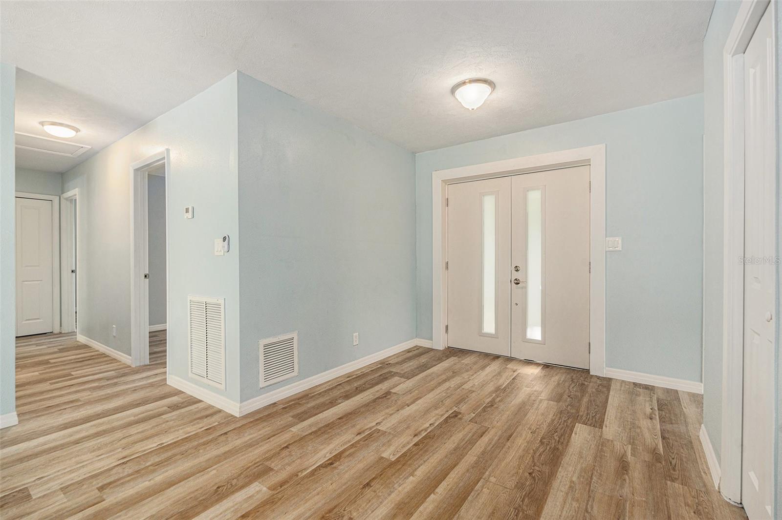 801 LAMONT PLACE