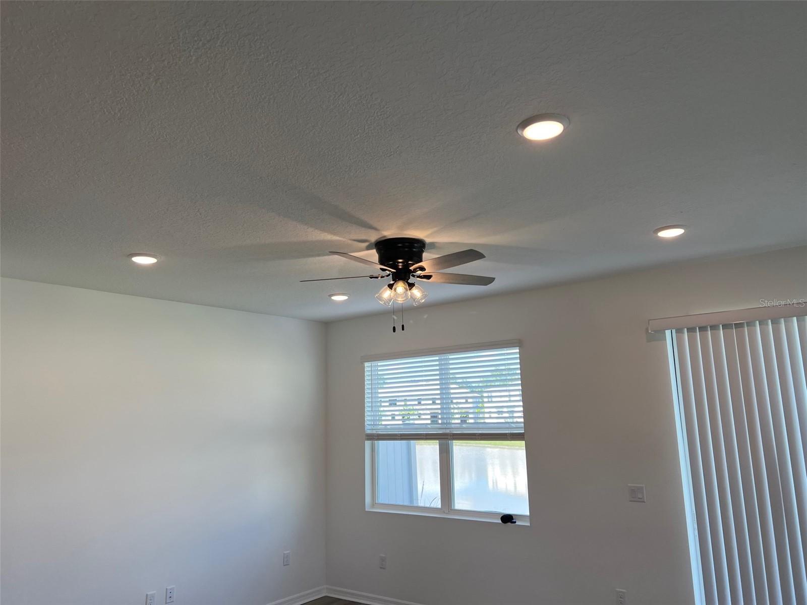 741 SPRING PALMS LOOP