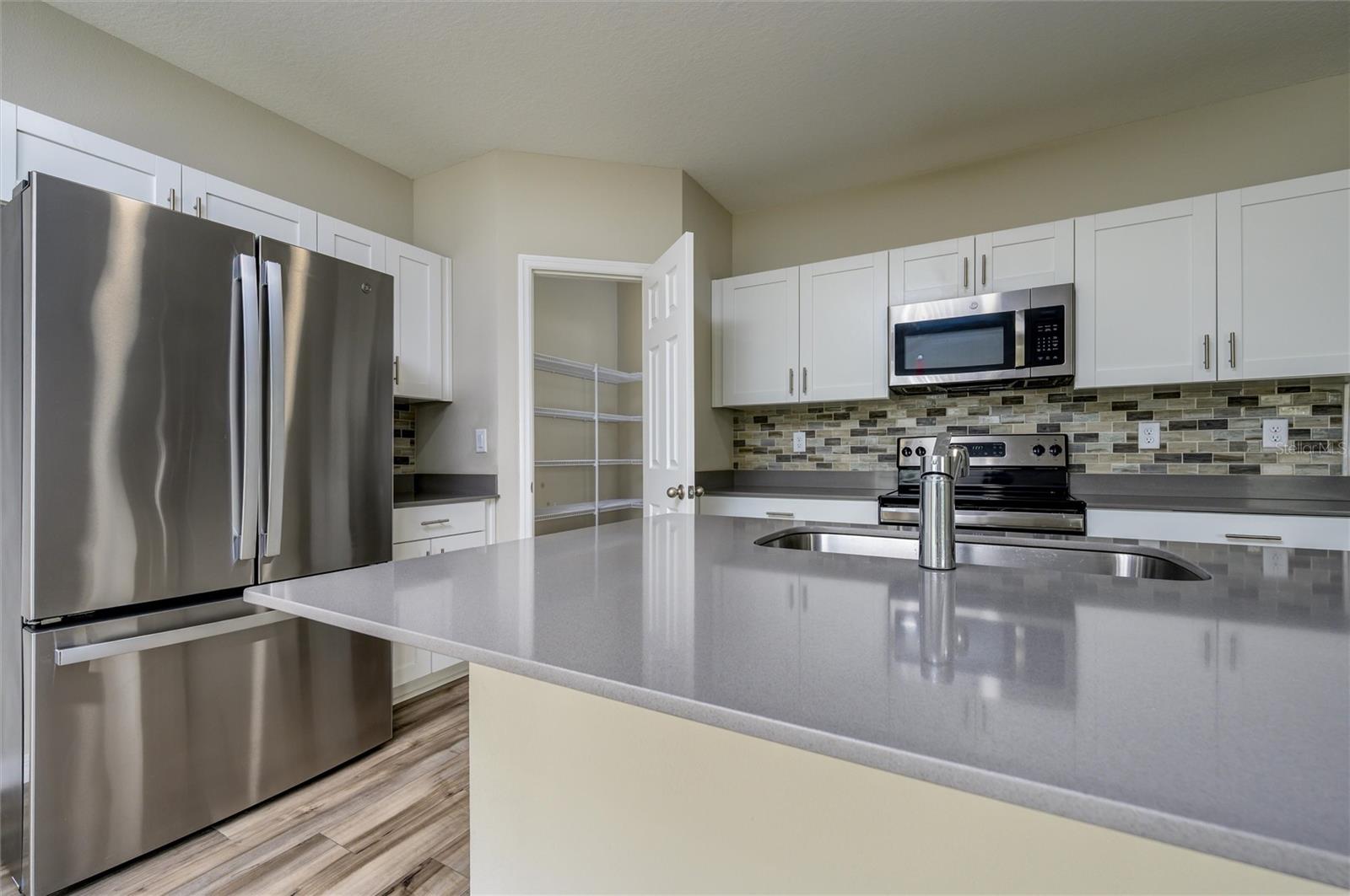 PASADENA POINT - Residential