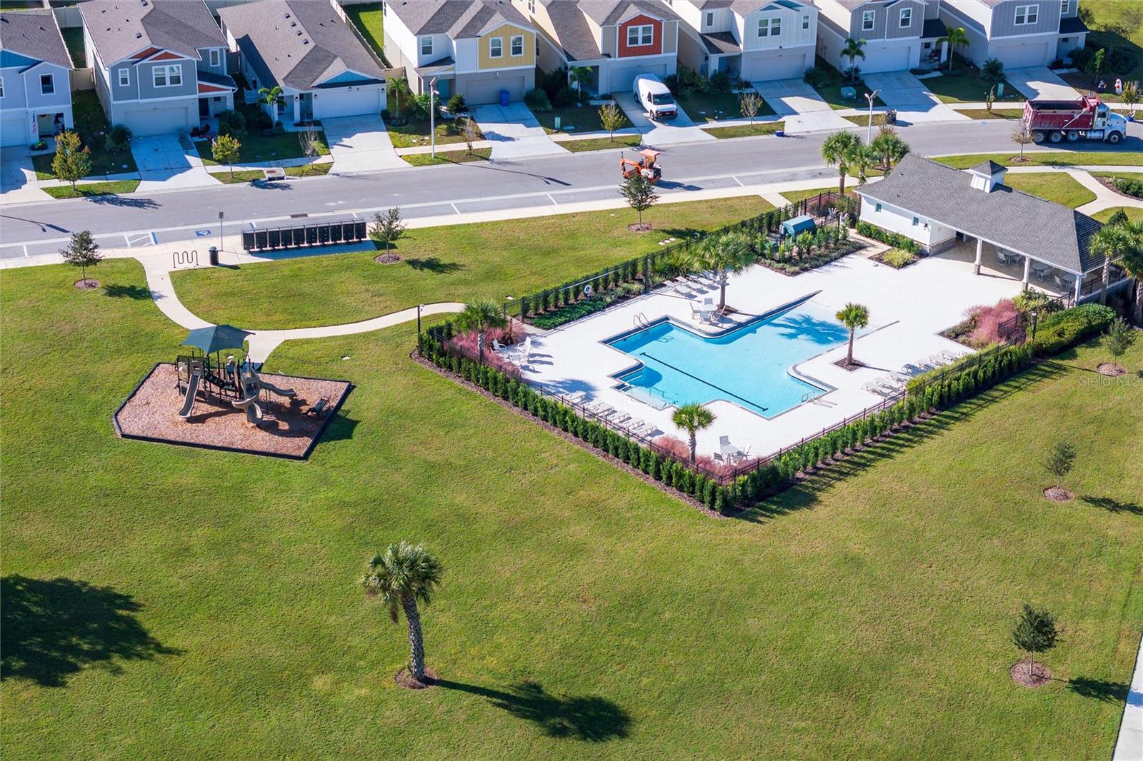 PASADENA POINT - Residential