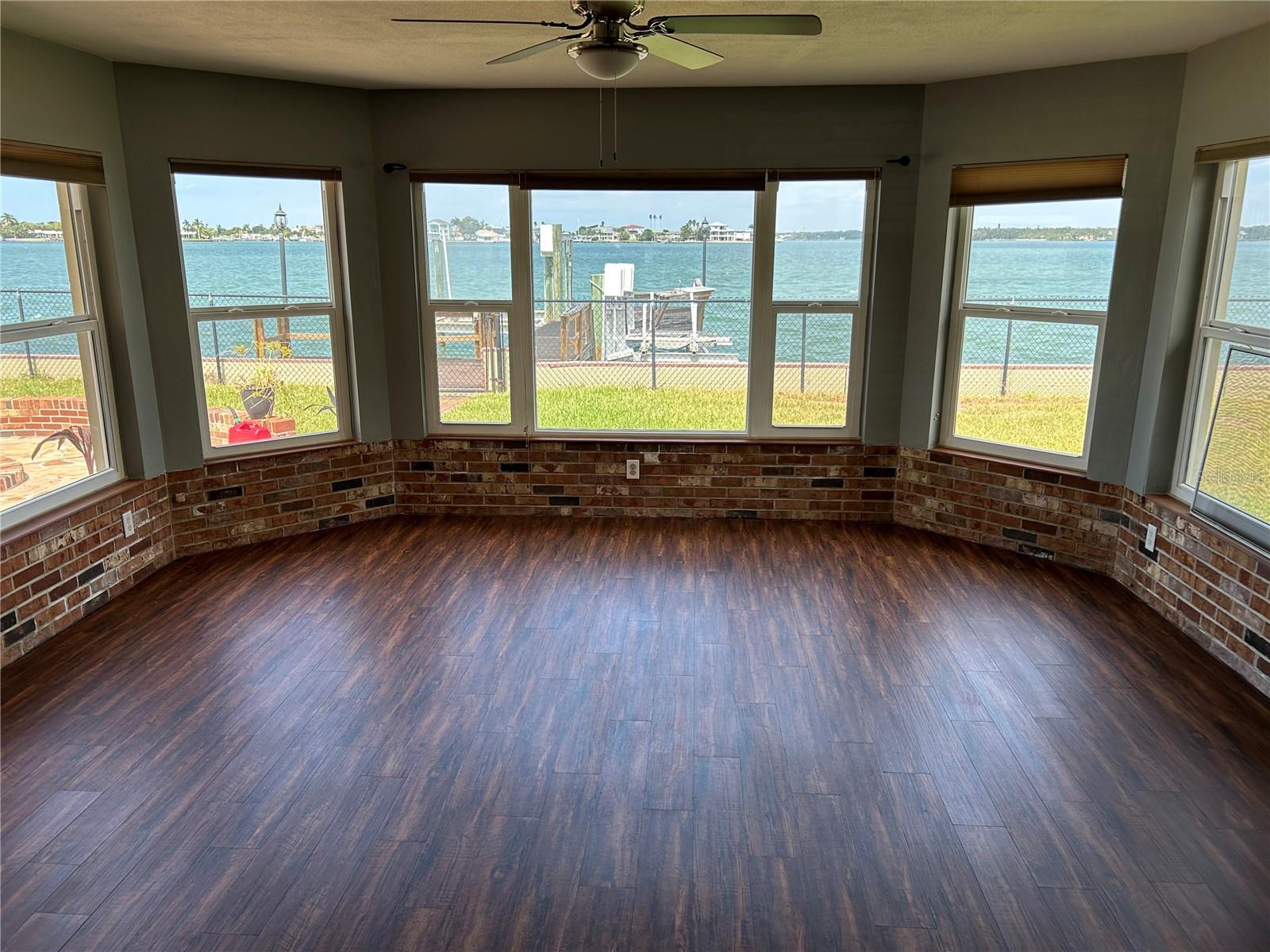 PARADISE ISLAND - Residential Lease