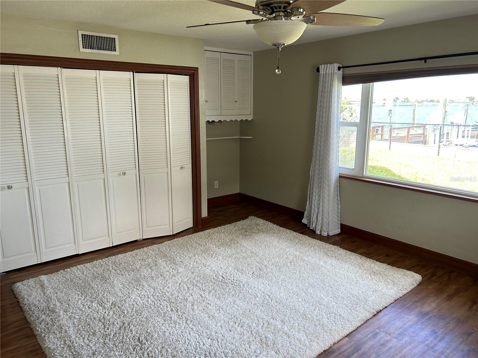 PARADISE ISLAND - Residential Lease