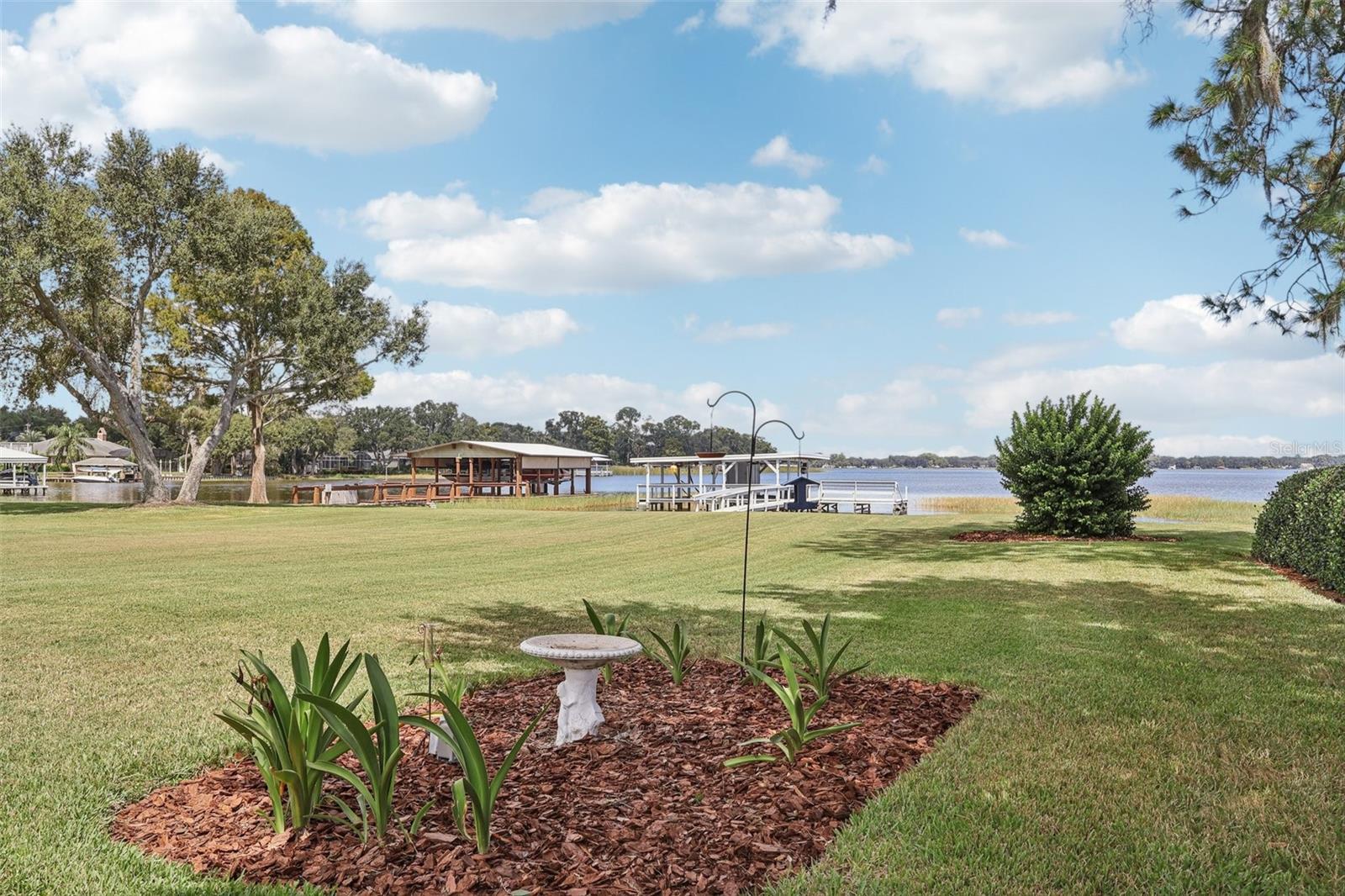 SHIRLEY SHORES - Residential